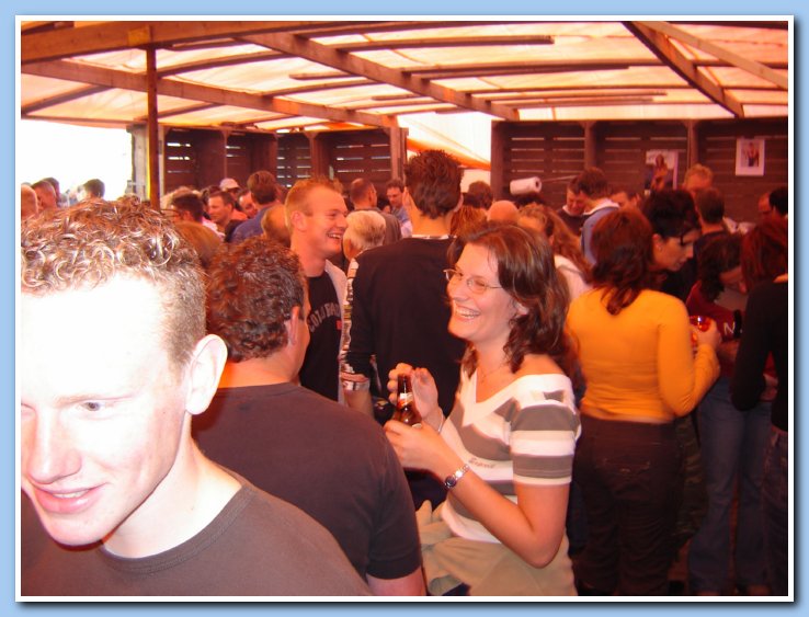 kermisborrel en tuin etc 059
